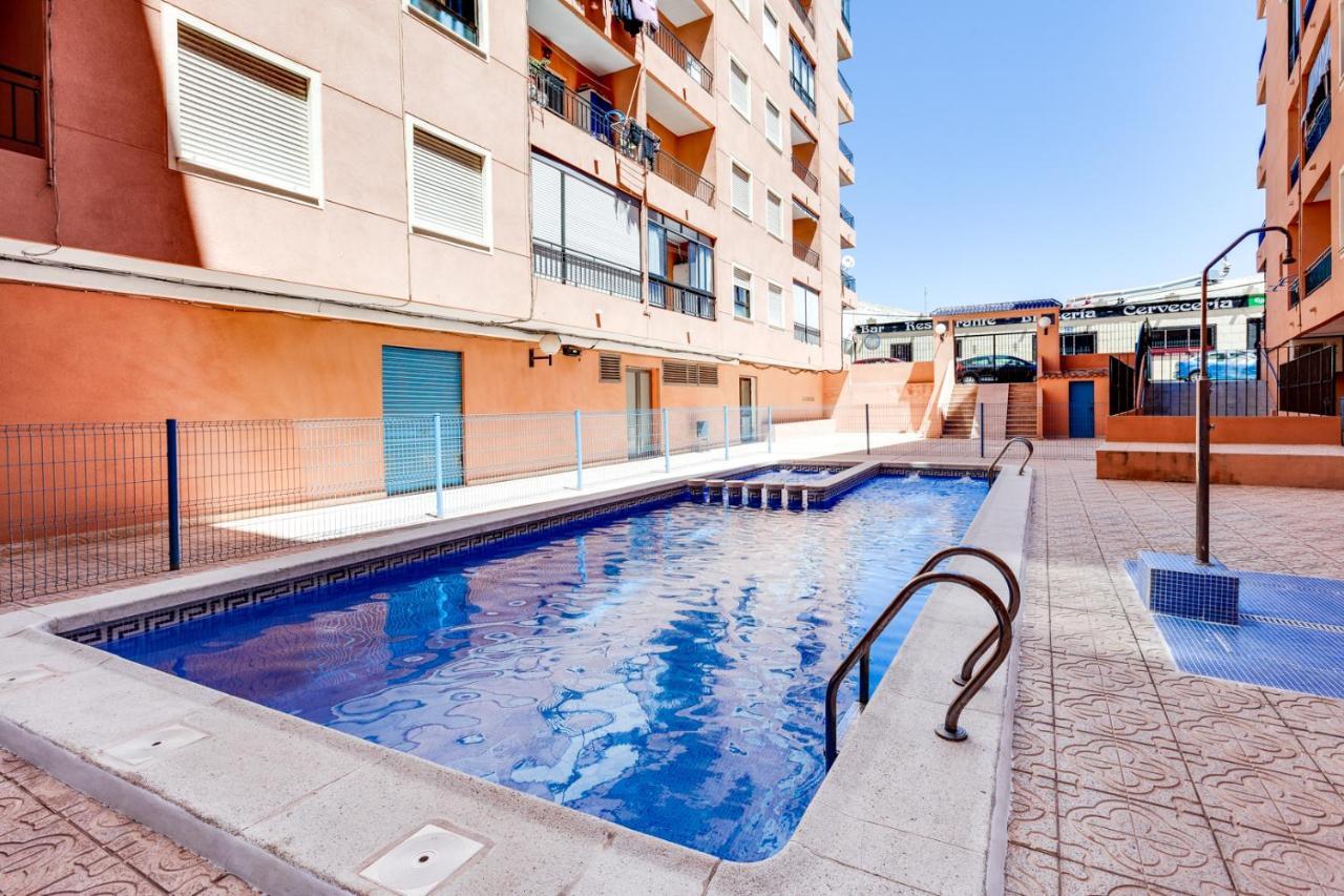 Estudio Joven Pura Torrevieja Exterior photo