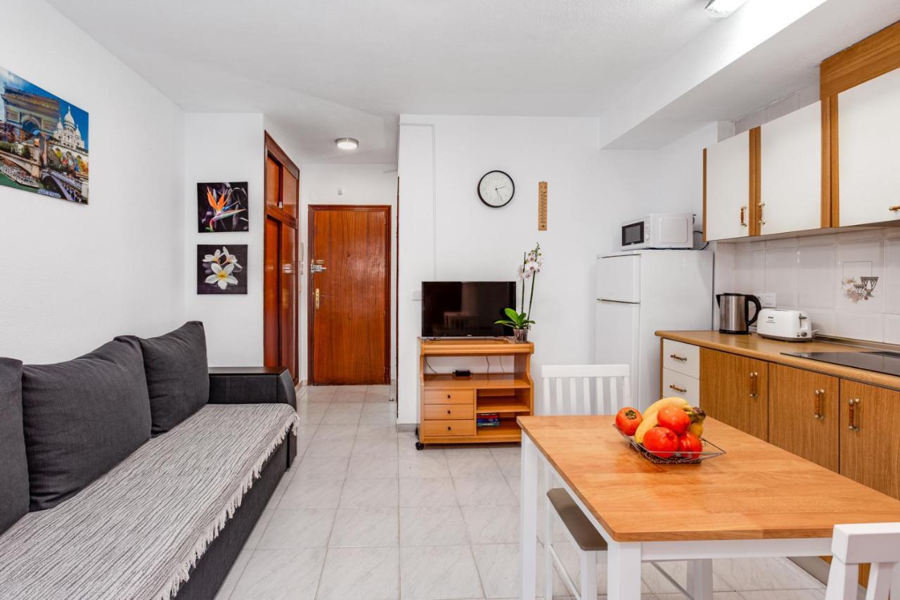 Estudio Joven Pura Torrevieja Exterior photo