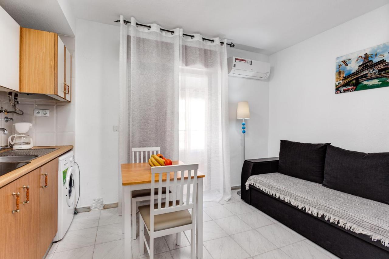 Estudio Joven Pura Torrevieja Exterior photo